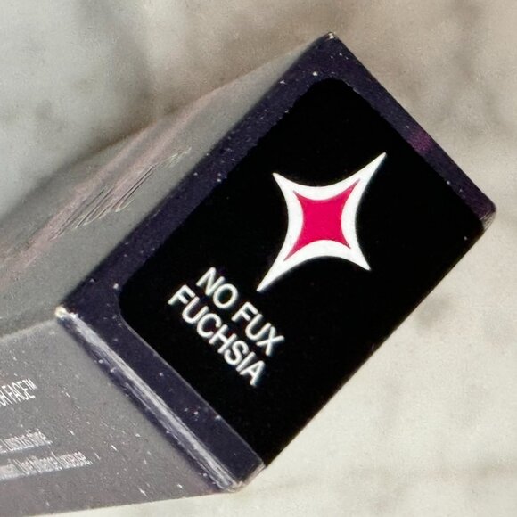 HALF MAGIC Magic Drip Glitter Lip Gloss | No Fux Fuchsia | NEW MAKEUP - Picture 3 of 6